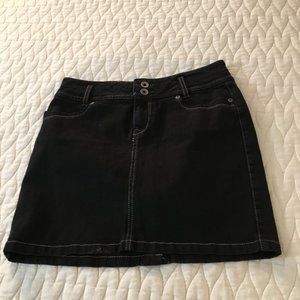 NWOT. Esprit Black Denim Skirt